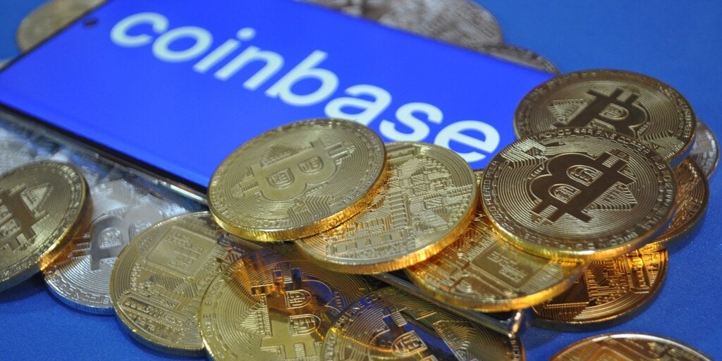 Coinbase Decided Following Strategy's Bitcoin Reserve Playbook ‘Too Risky’: CEO