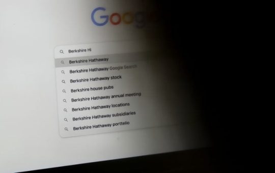 Warren Buffett’s Berkshire Hathaway is already up $1.4B on its Alphabet buy