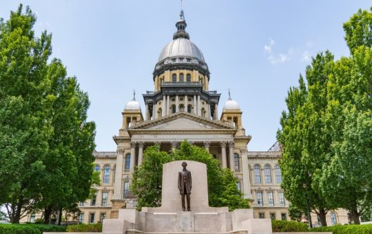 Illinois Crypto Tax Faces New Court Bid Before It Hits Residents